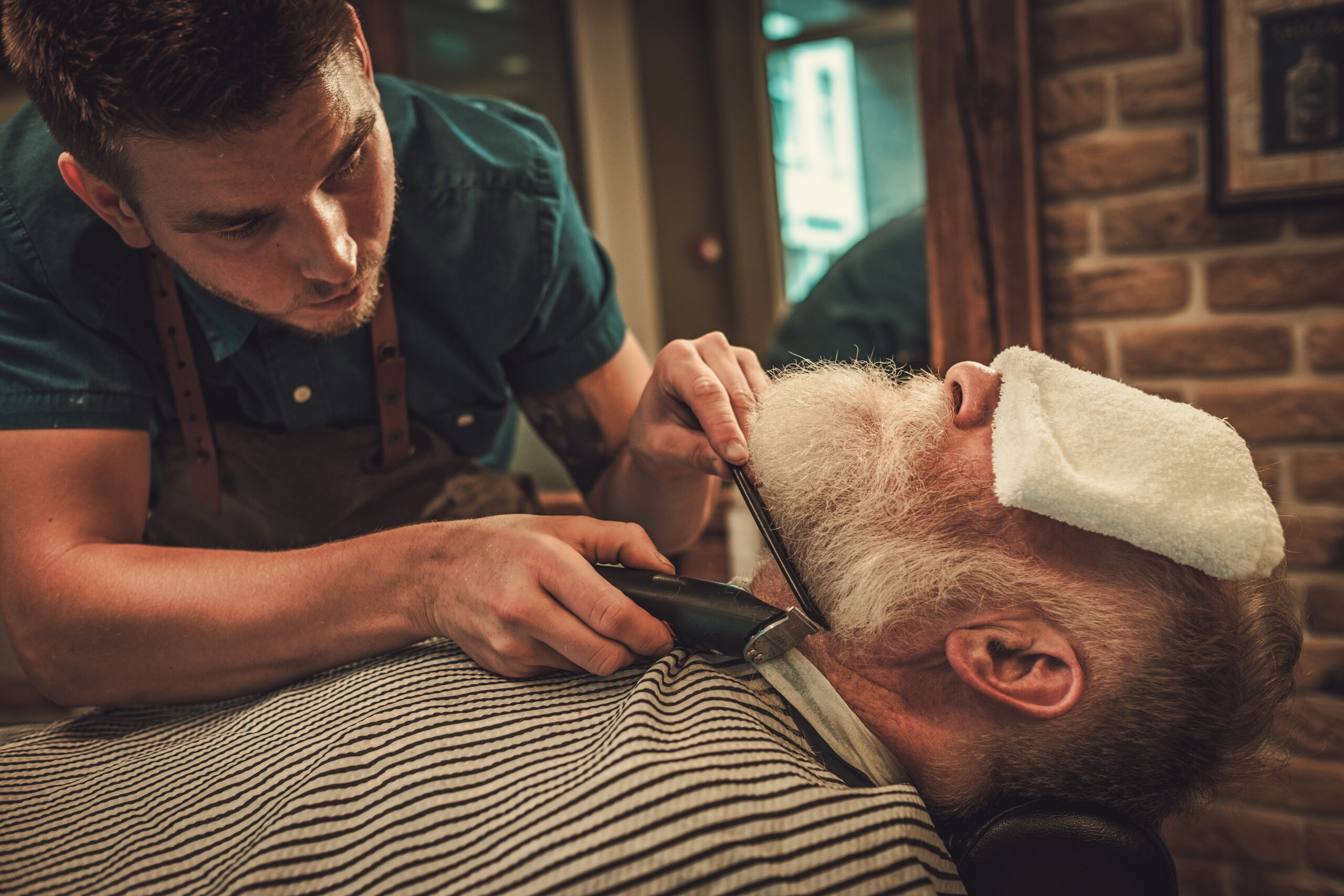 Beard Sculpting & Grooming